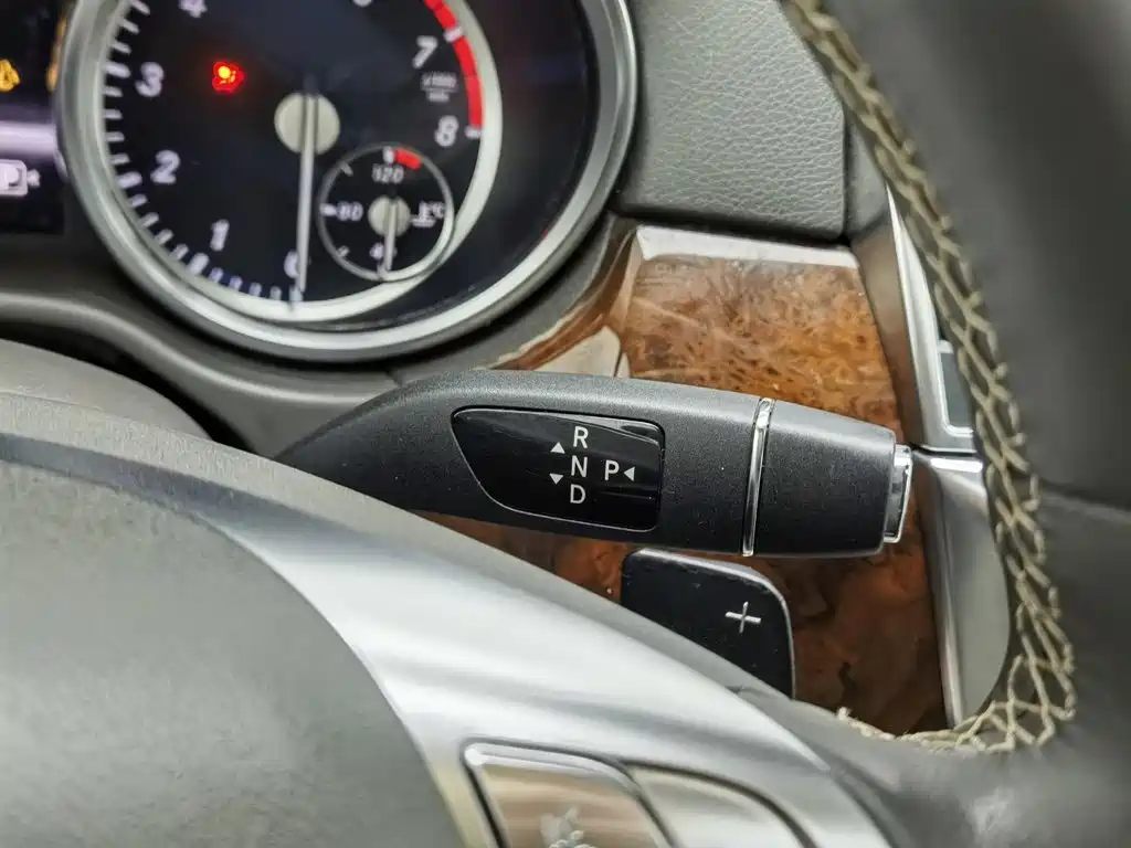 Mercedes-Benz M-Class — миниатюра 13