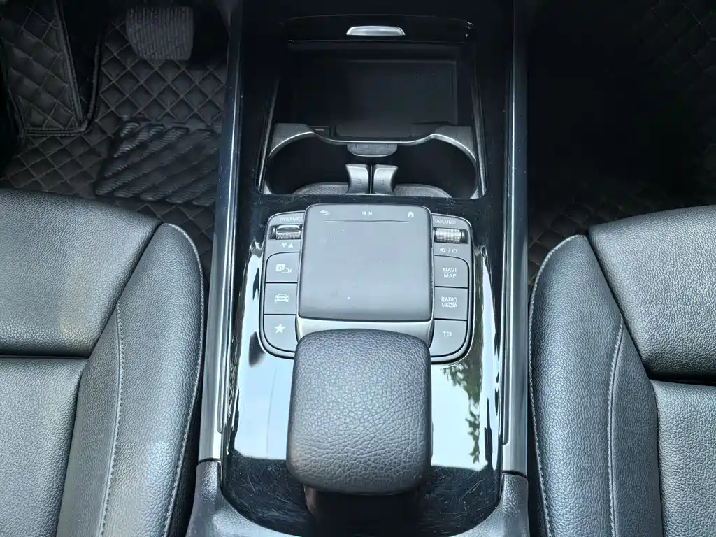 Mercedes-Benz GLA 2020 GLA 180