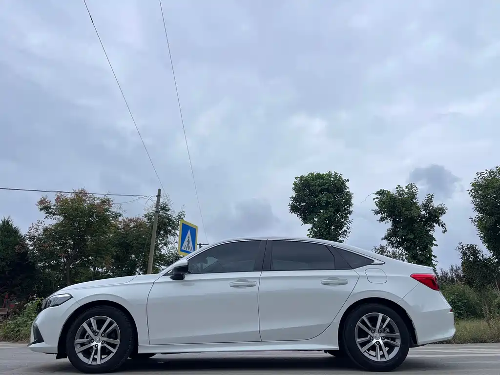 Honda Civic — миниатюра 4