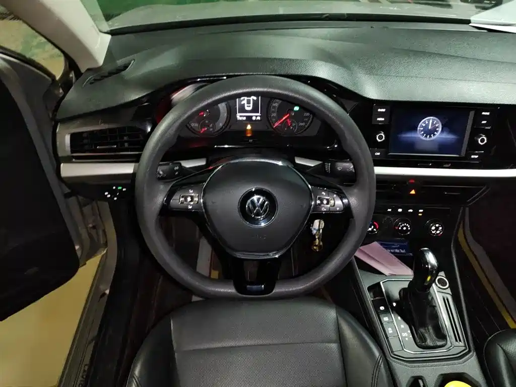 Volkswagen Lavida 2019 1.5L AT Comfort VI