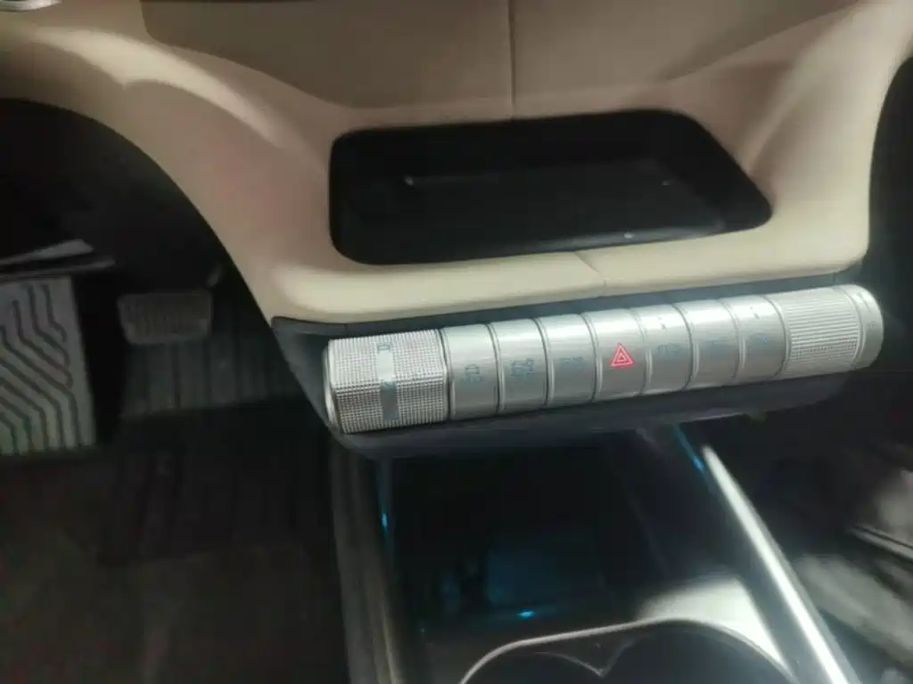 BYD Dolphin — миниатюра 14