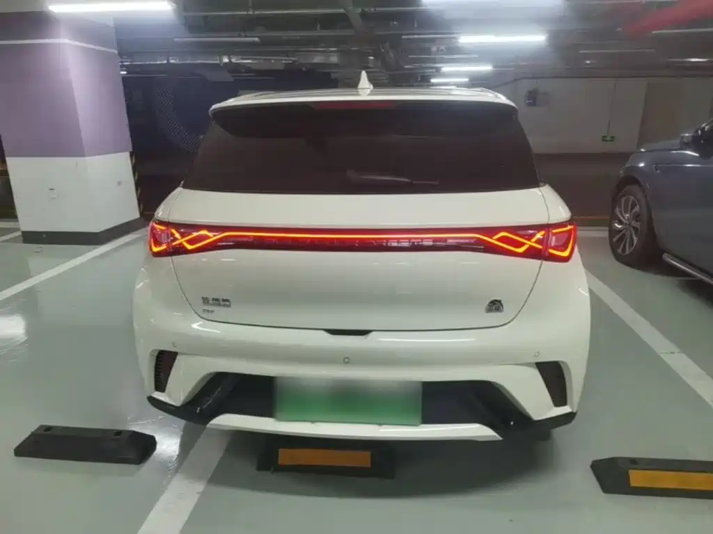 BYD Dolphin — миниатюра 6