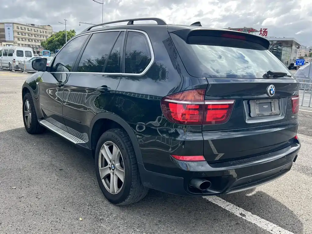 BMW X5 (Import) — миниатюра 11
