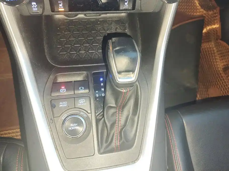 Toyota Wildlander New Energy — миниатюра 16
