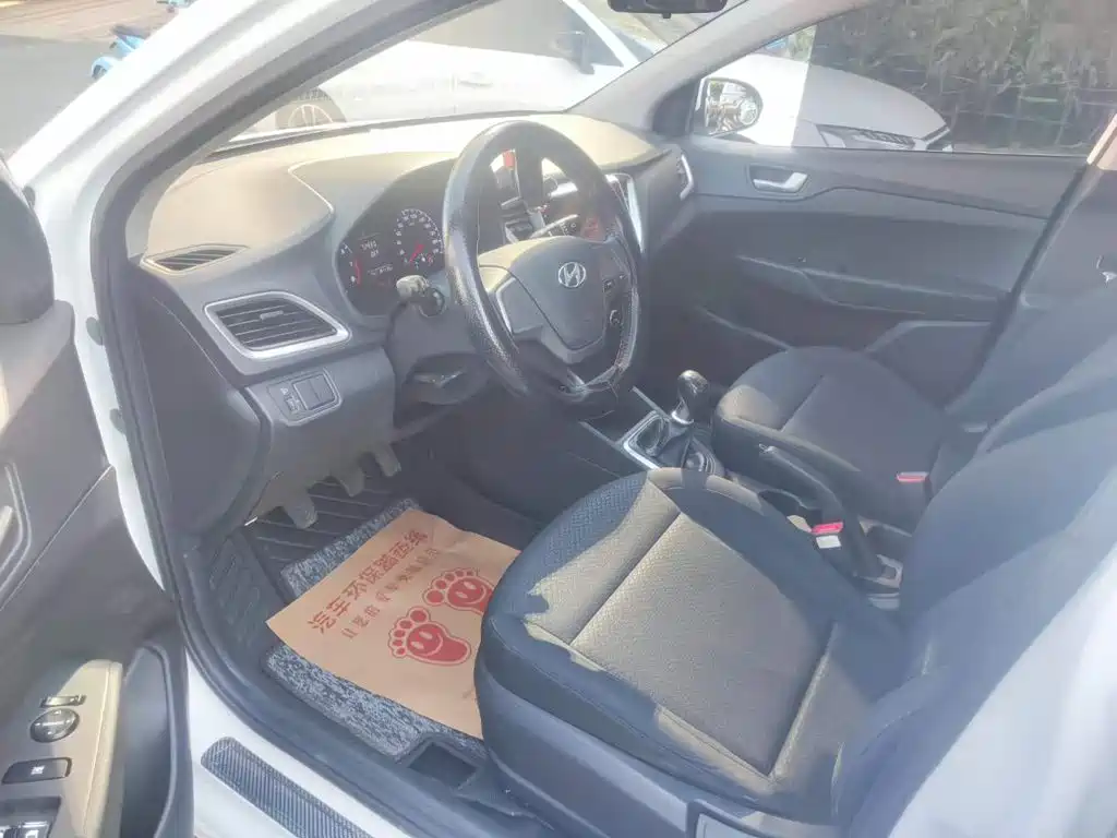 Hyundai Verna — миниатюра 3