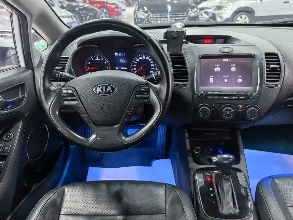 Kia K3 — миниатюра 8