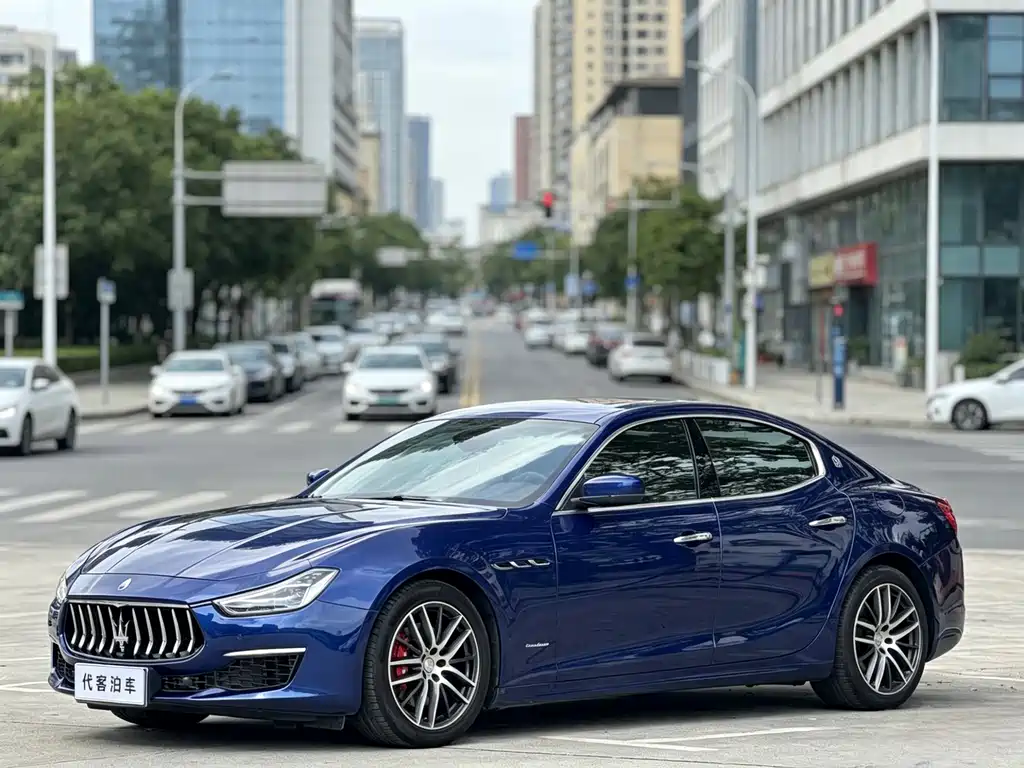 Купить Maserati Ghibli
