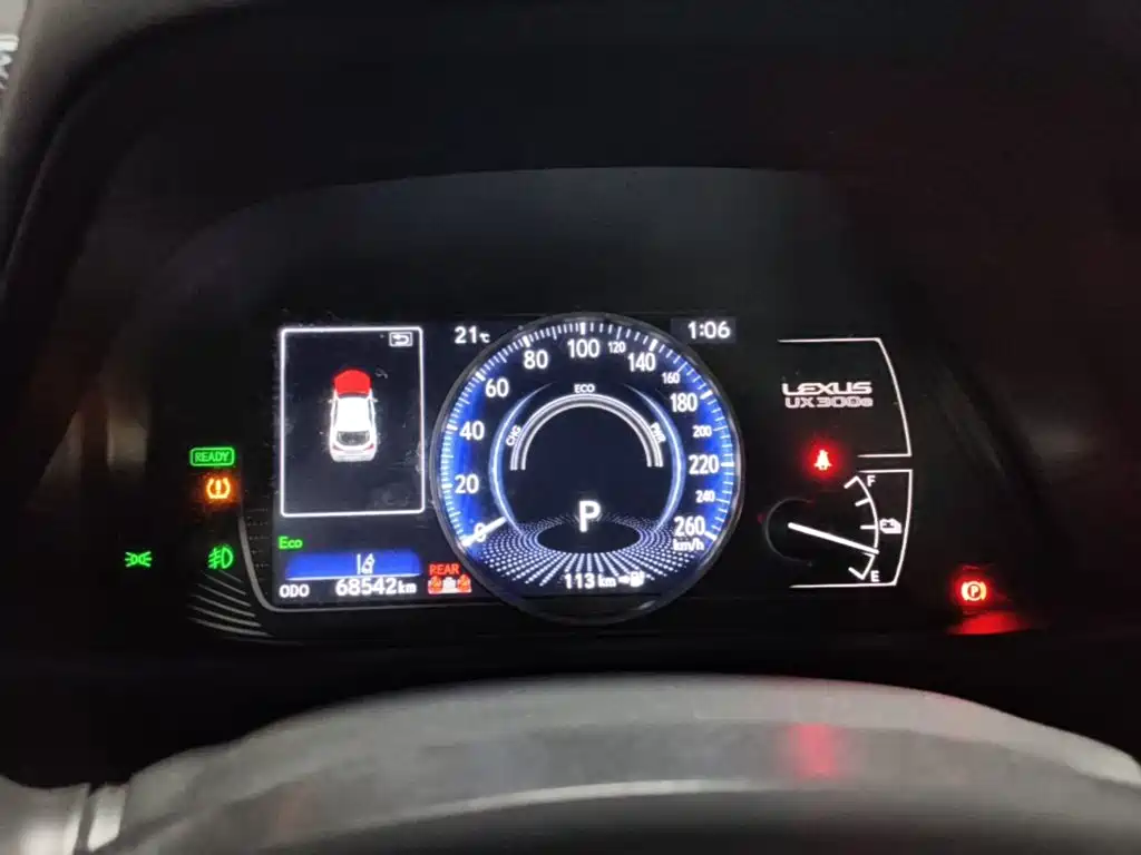 Lexus UX New Energy — миниатюра 12