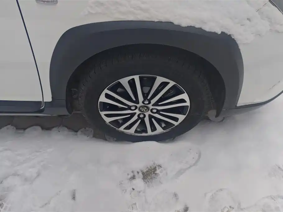 TOYOTA YARIS L ZHIXUAN