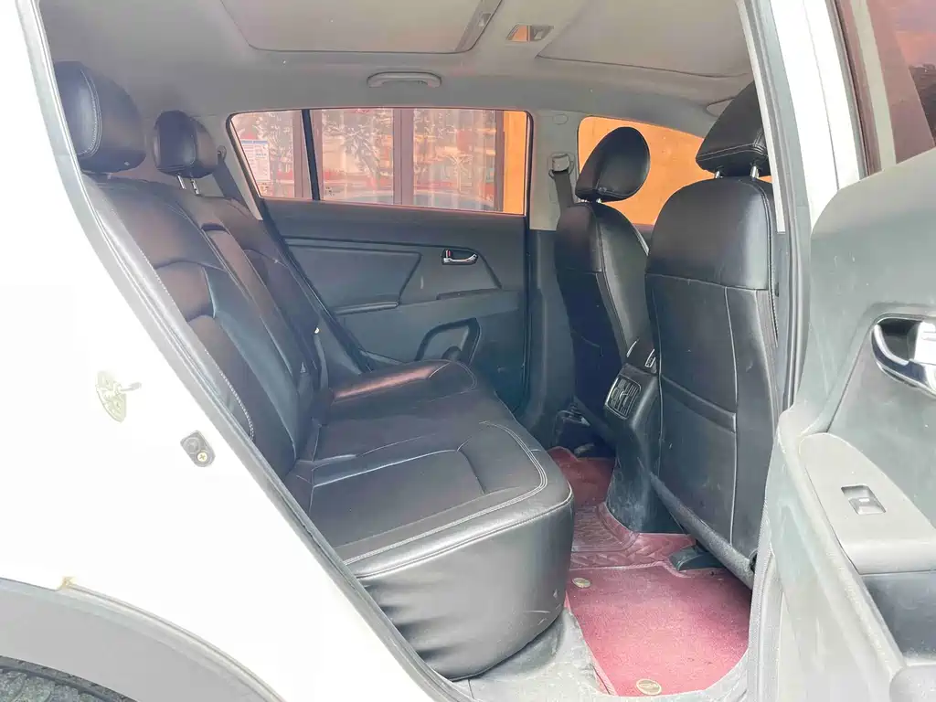 Kia Sportage — миниатюра 11