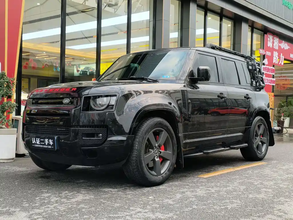 Land Rover Defender 2023