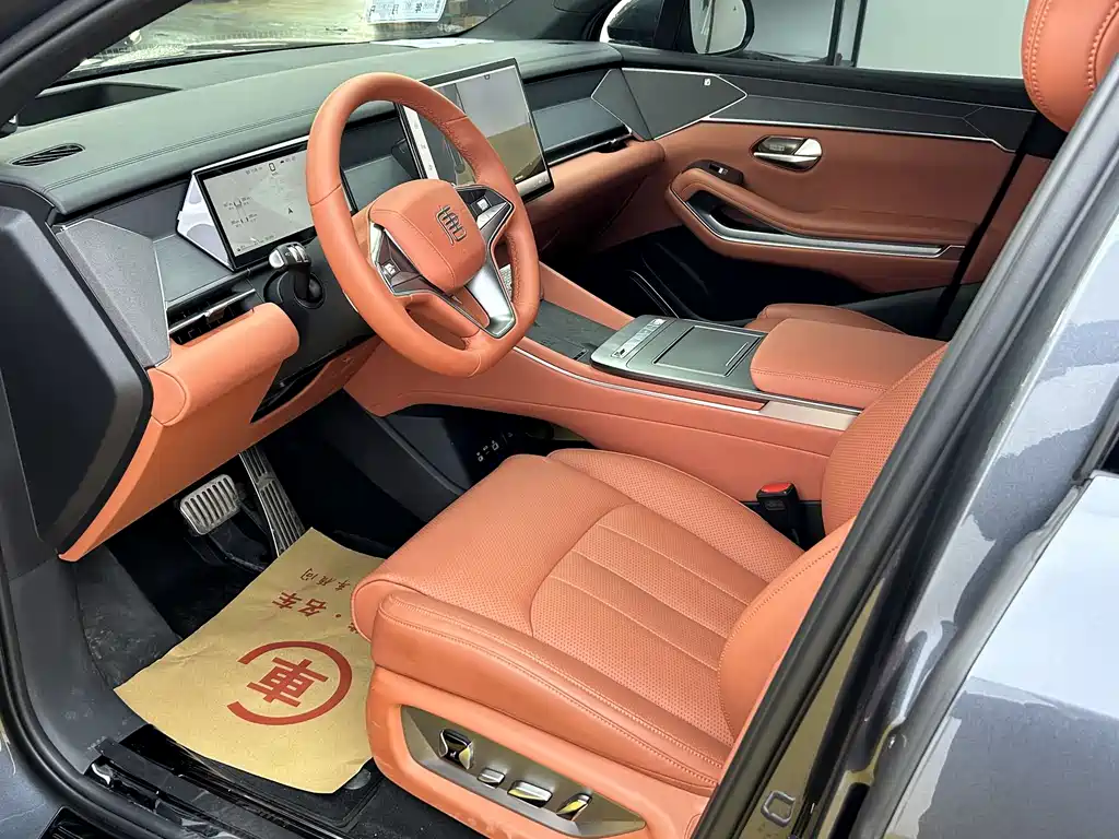 BYD Tang L L 2025 EV 670KM Flagship