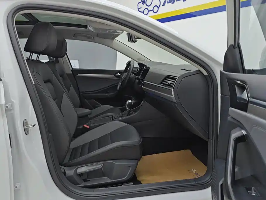 Volkswagen Sagitar — миниатюра 8