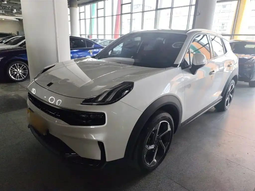 Lynk & Co 06 2023