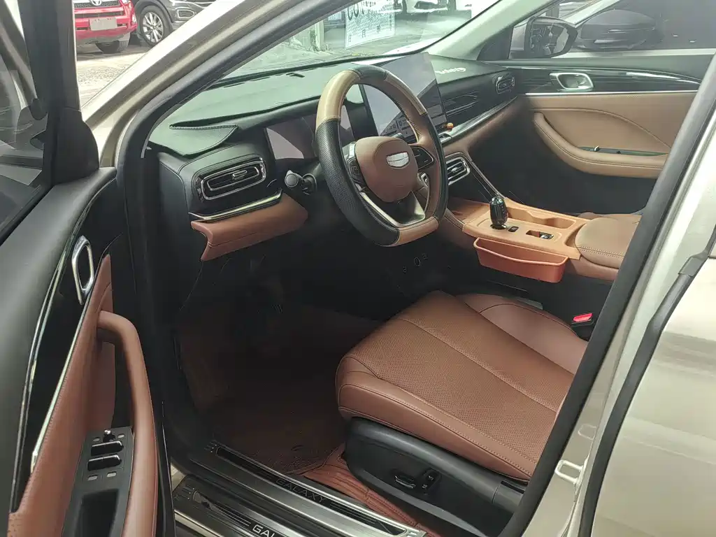 Geely Emgrand — миниатюра 3