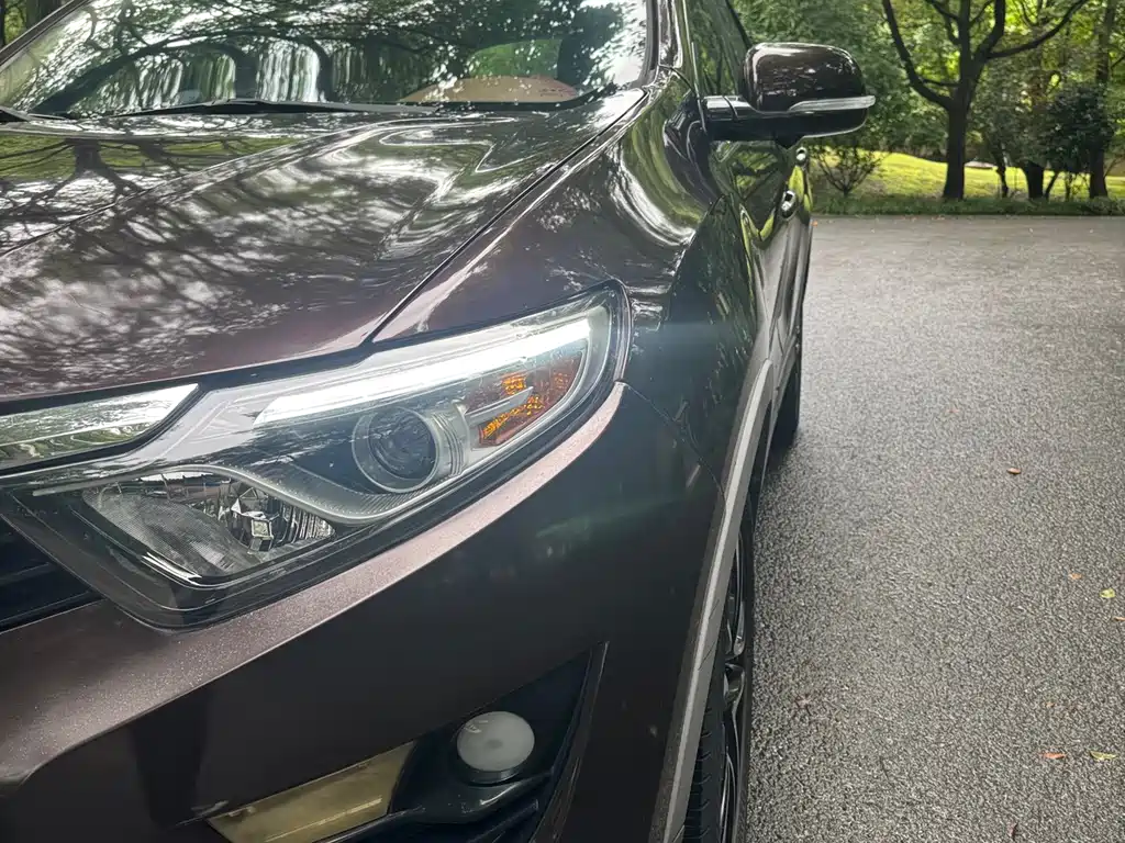 Soueast DX7 2015 1.5T MT Luxury