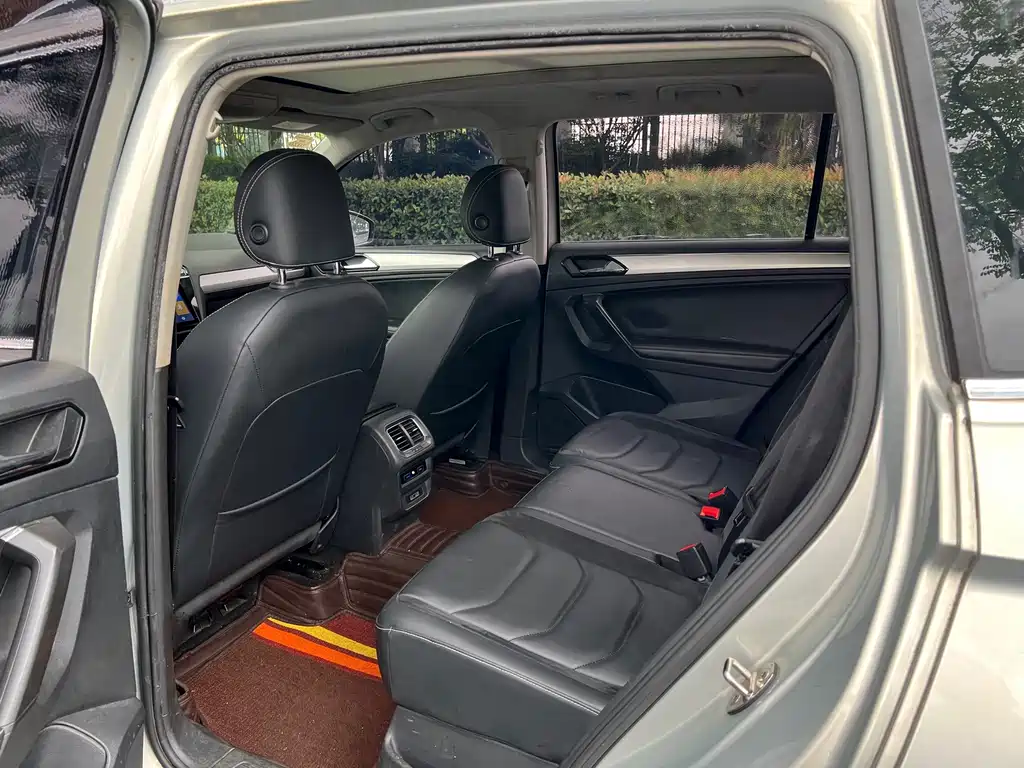 Volkswagen Tiguan L — миниатюра 14