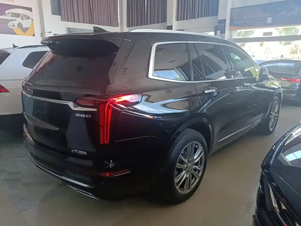 Cadillac XT6 — миниатюра 7