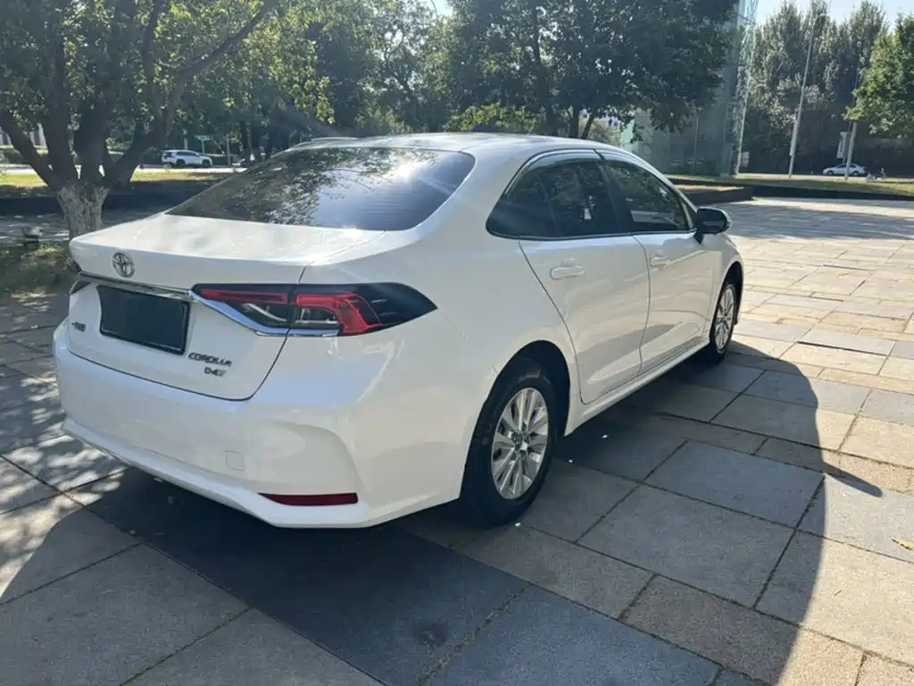 Toyota Corolla — миниатюра 8