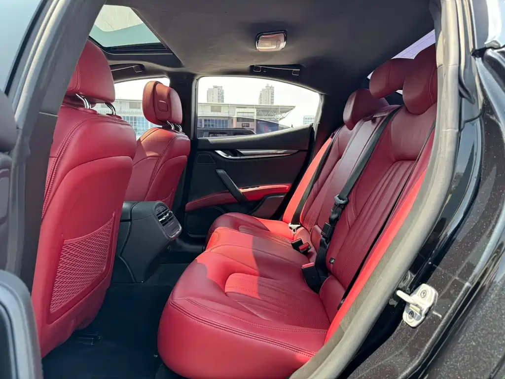 Maserati Ghibli 2022 2.0T GT