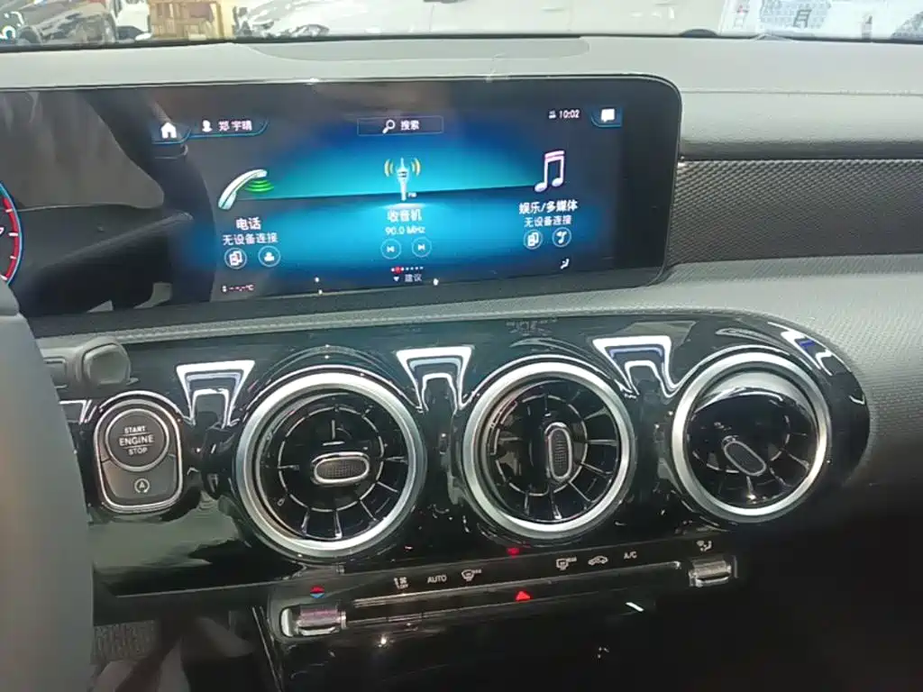 Mercedes-Benz A-Class — миниатюра 13