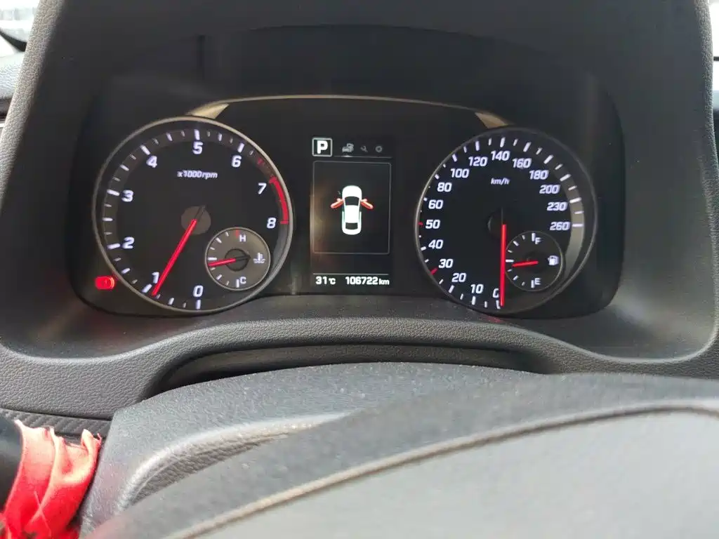 Hyundai Elantra — миниатюра 5