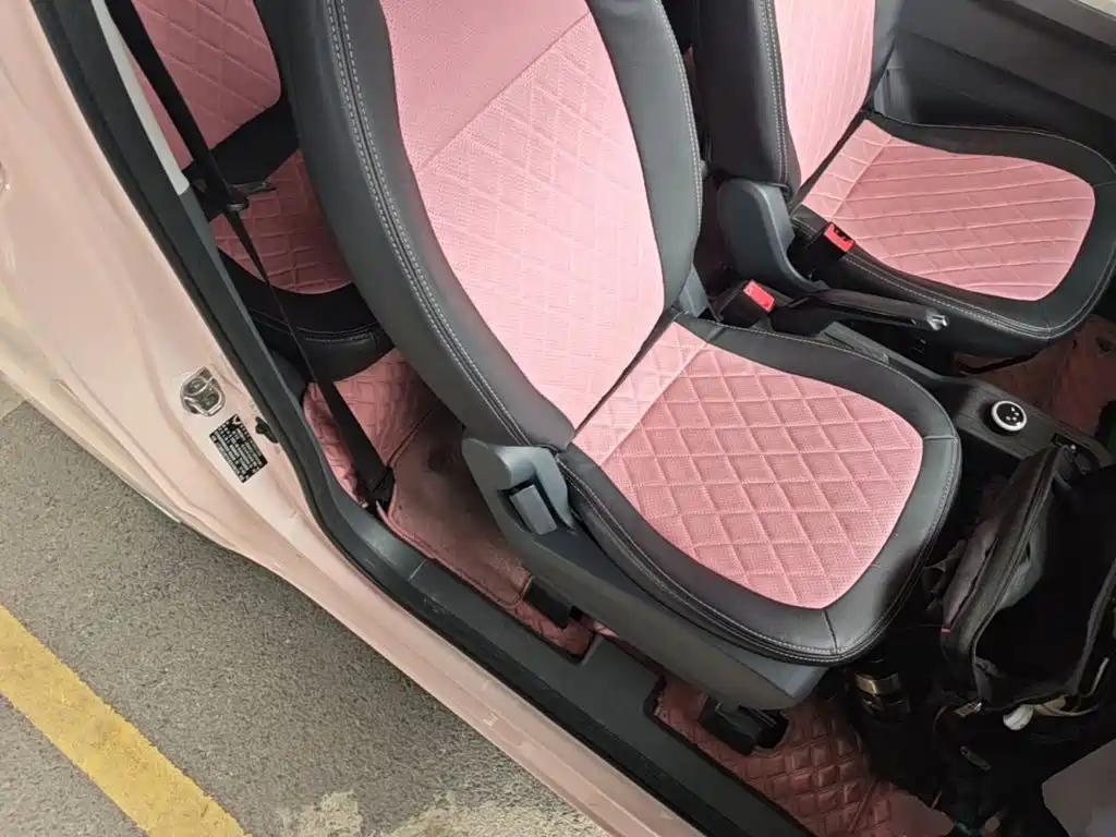 Wuling MINIEV — миниатюра 25