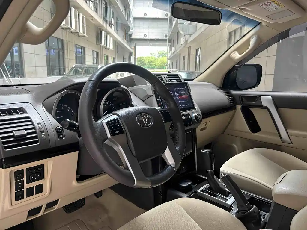 Toyota Land Cruiser Prado 2017 4.0L