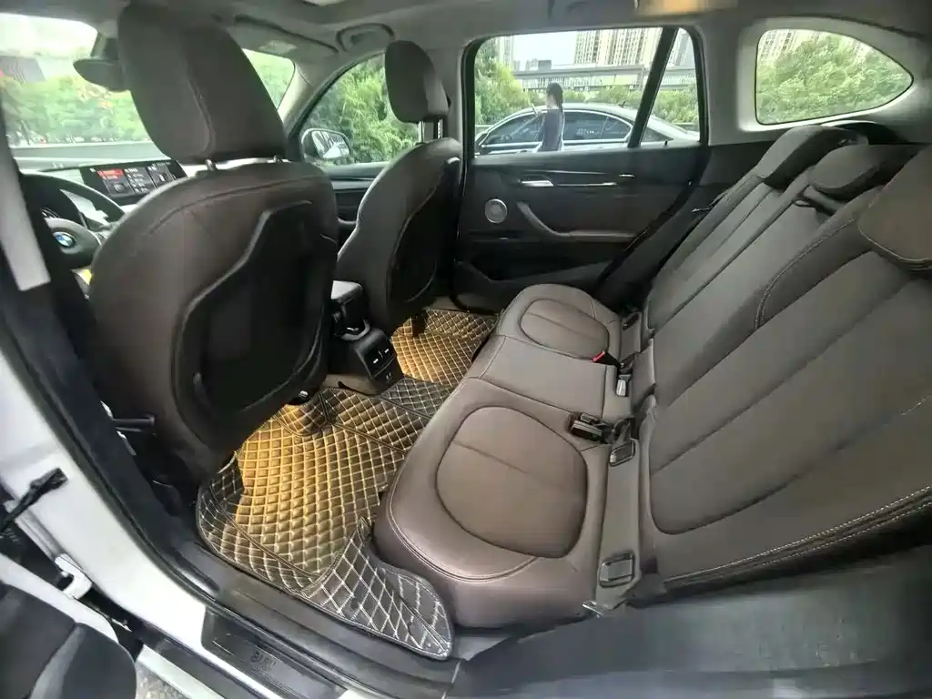 BMW X1 — миниатюра 9