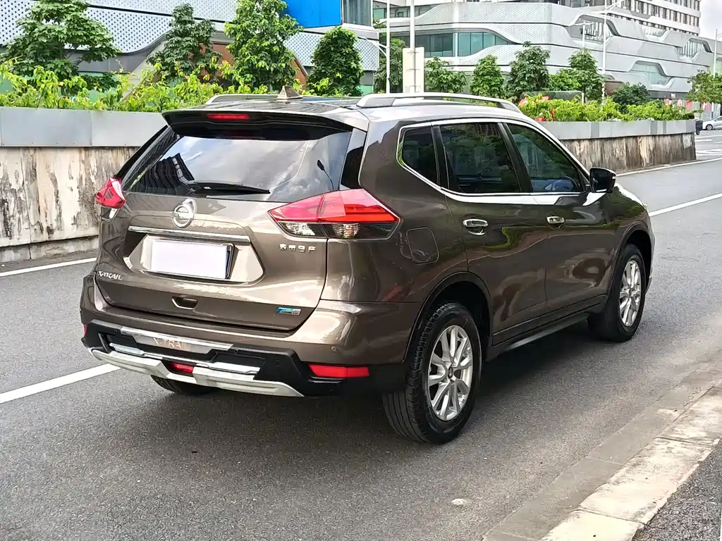 Nissan X-Trail 2017 2.0L CVT Comfort 2WD