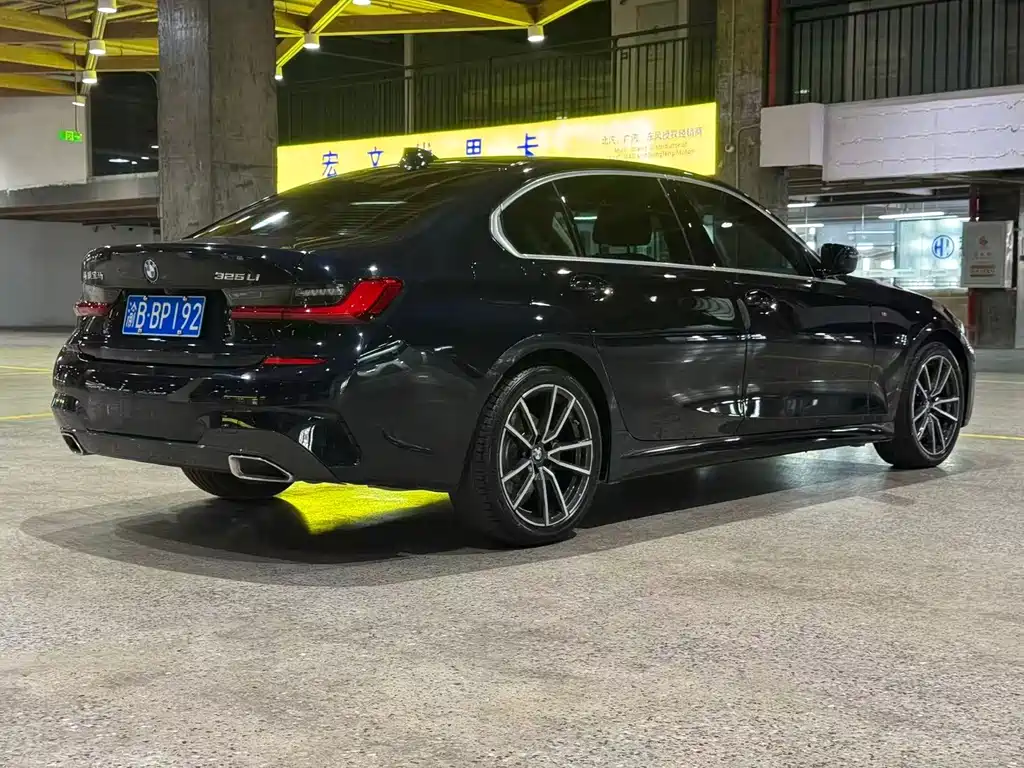 BMW 3 Series — миниатюра 8