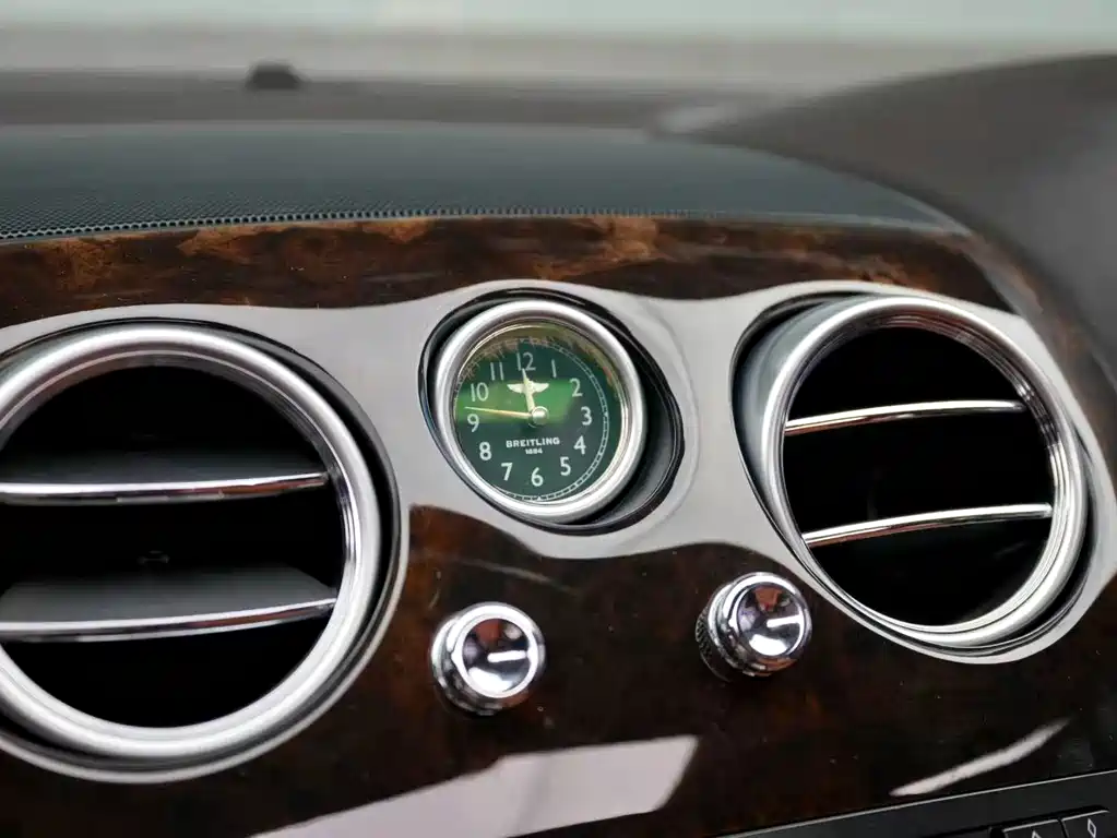 Bentley Flying Spur — миниатюра 12