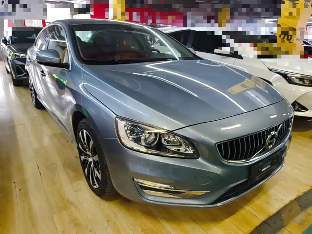 Volvo S60 — миниатюра 4