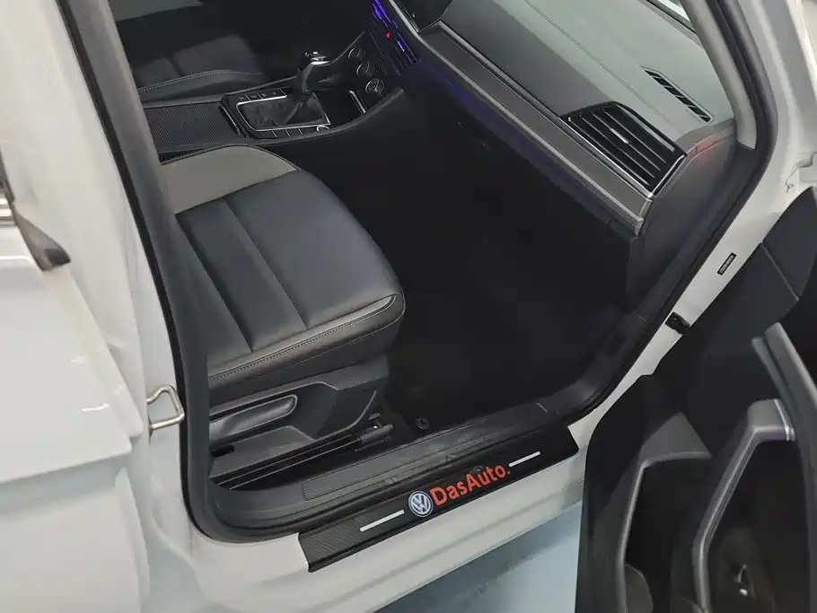 Volkswagen Sagitar — миниатюра 8