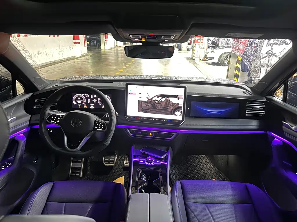Volkswagen Tiguan L — миниатюра 6