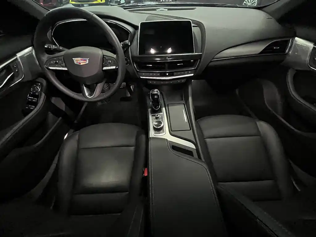 Cadillac CT5 2023 28T Luxury ( Standard )