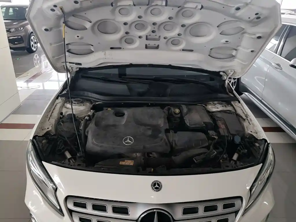 Mercedes-Benz GLA — миниатюра 20