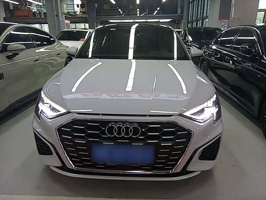 Audi A3 2022 — фото 2