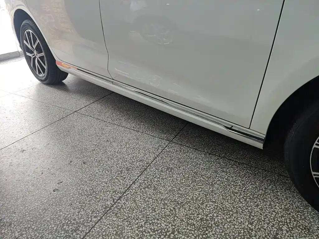 BYD MAX New Energy — миниатюра 21