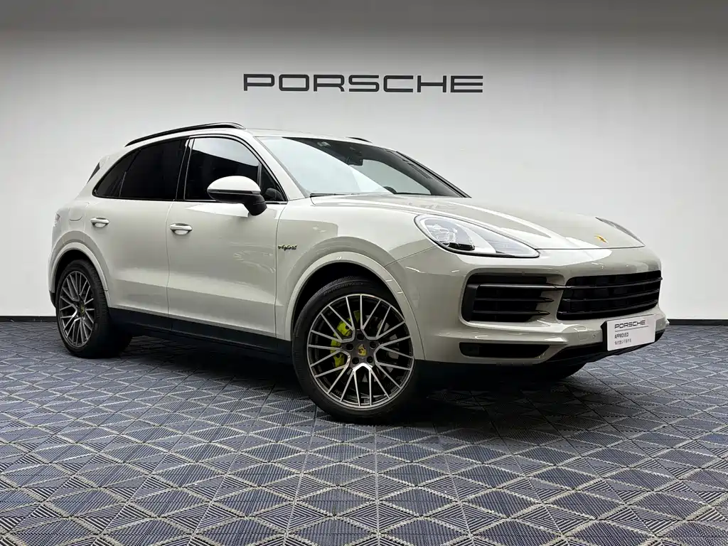 Porsche Cayenne Hybrid — миниатюра 9
