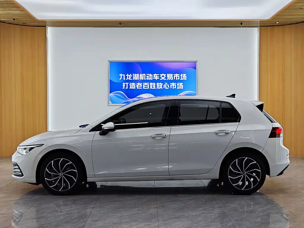 Volkswagen Golf — миниатюра 4