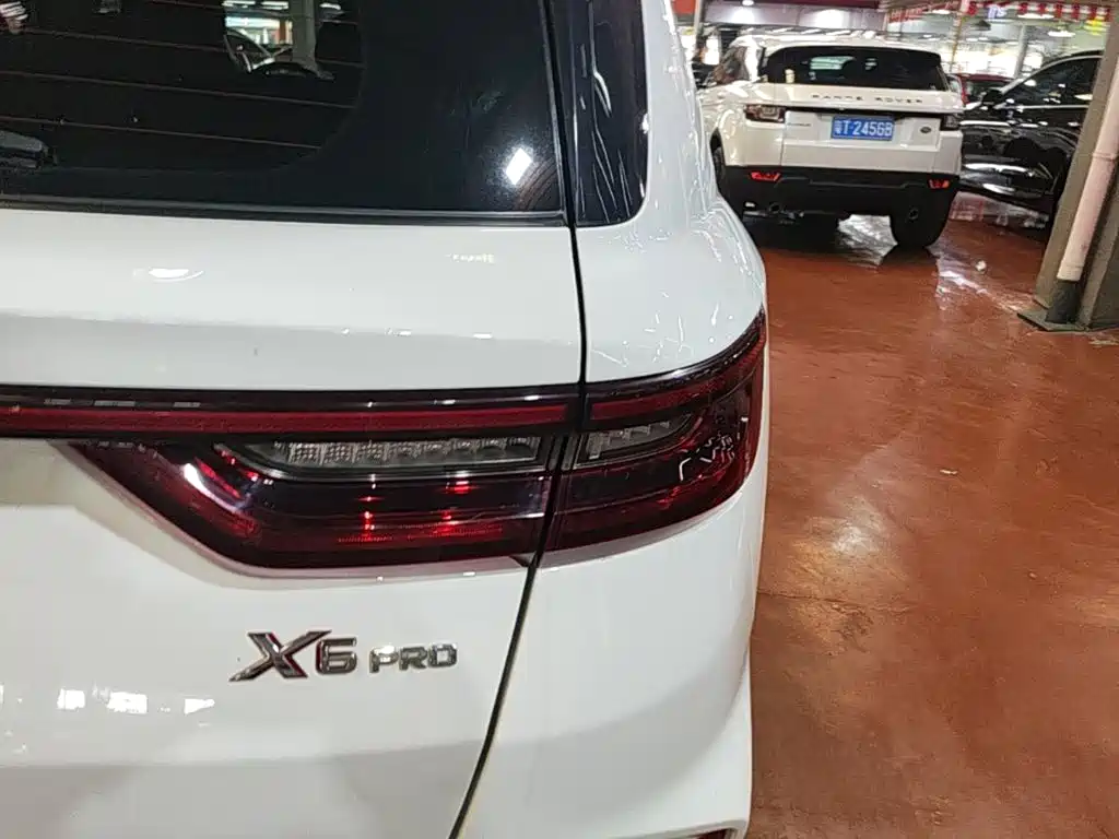 Geely Vision X6 — миниатюра 8