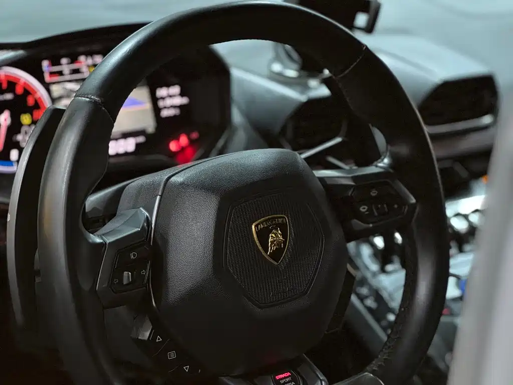 Lamborghini Huracán — фотографии объявления, Фото 19