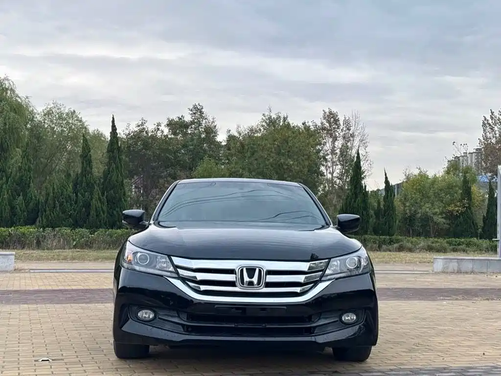 Honda Accord — миниатюра 2