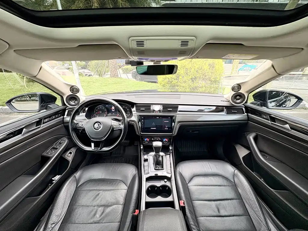 Volkswagen Phideon — миниатюра 6