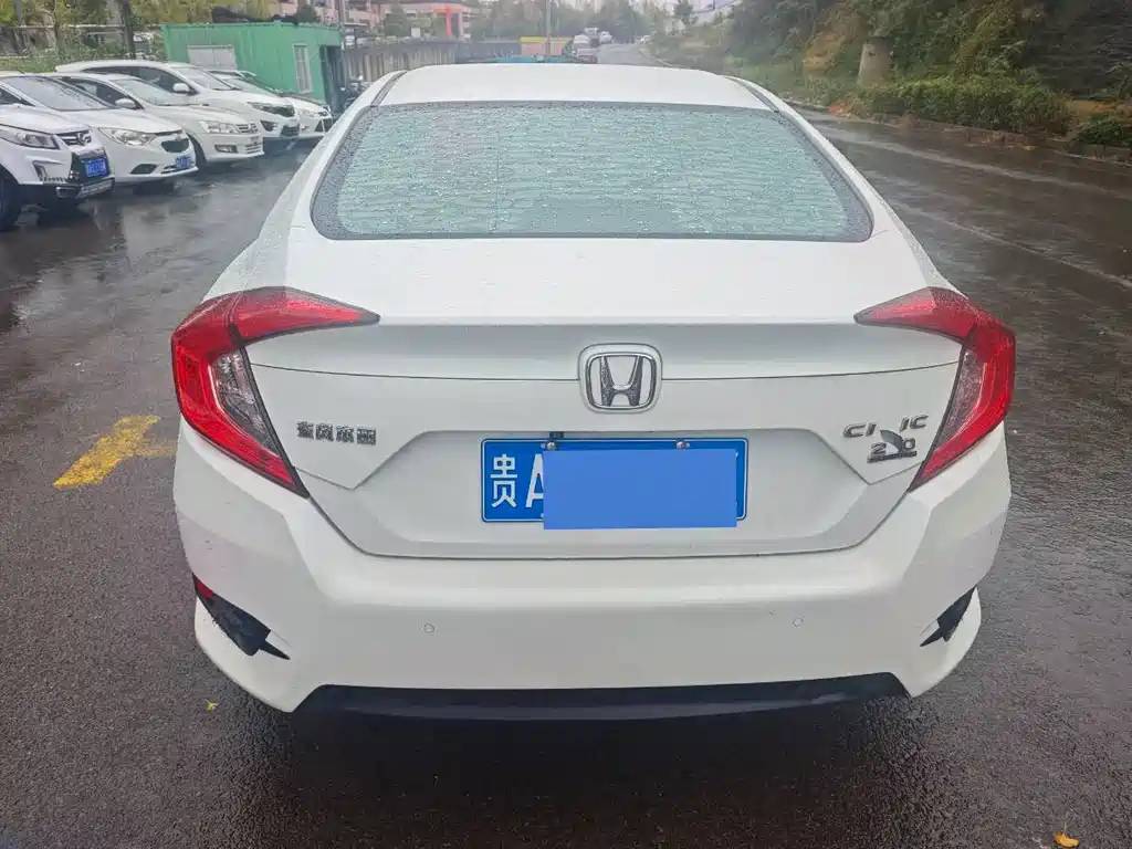 Honda Civic — миниатюра 8