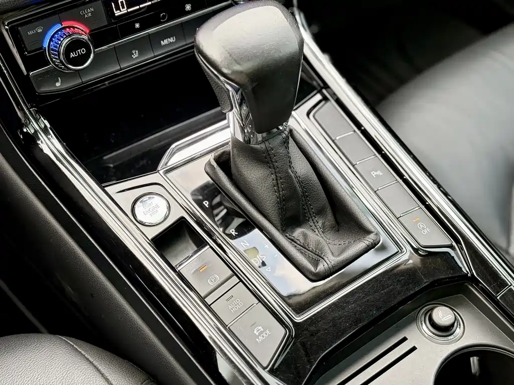Volkswagen Phideon — миниатюра 11