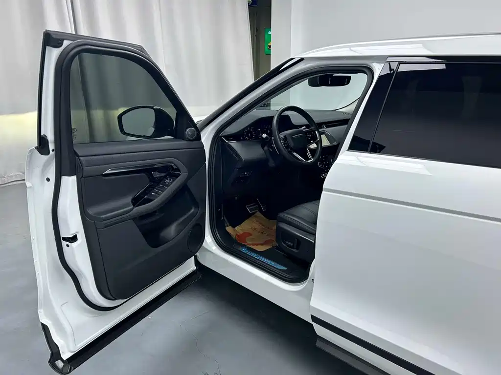 Land Rover Range Rover Evoque 2022 L 200PS R-Dynamic Standard Elite