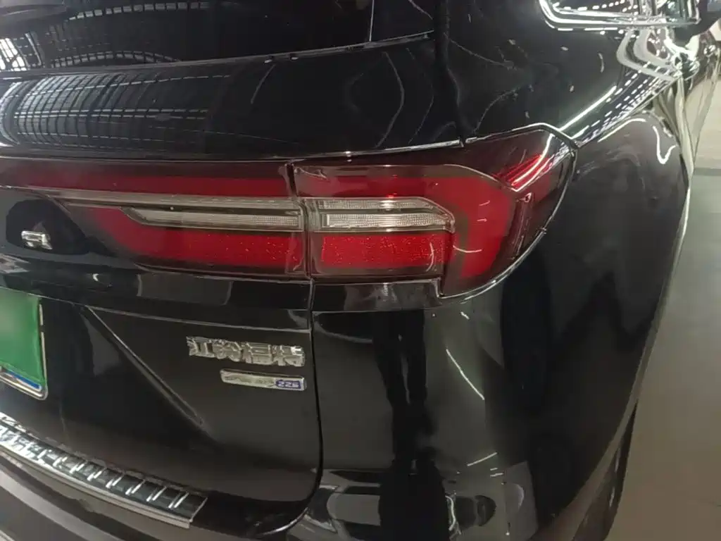 Ford Equator — миниатюра 8