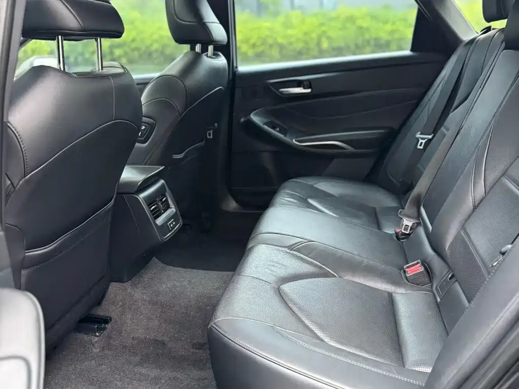 Toyota Avalon — миниатюра 6